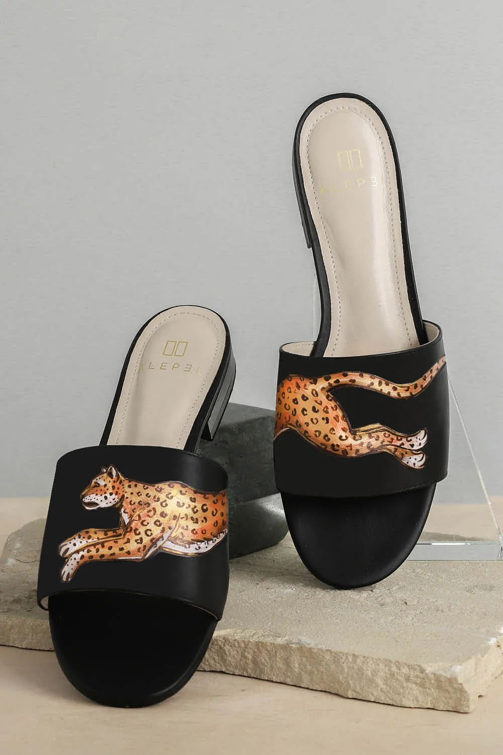 Leopard Black Slide