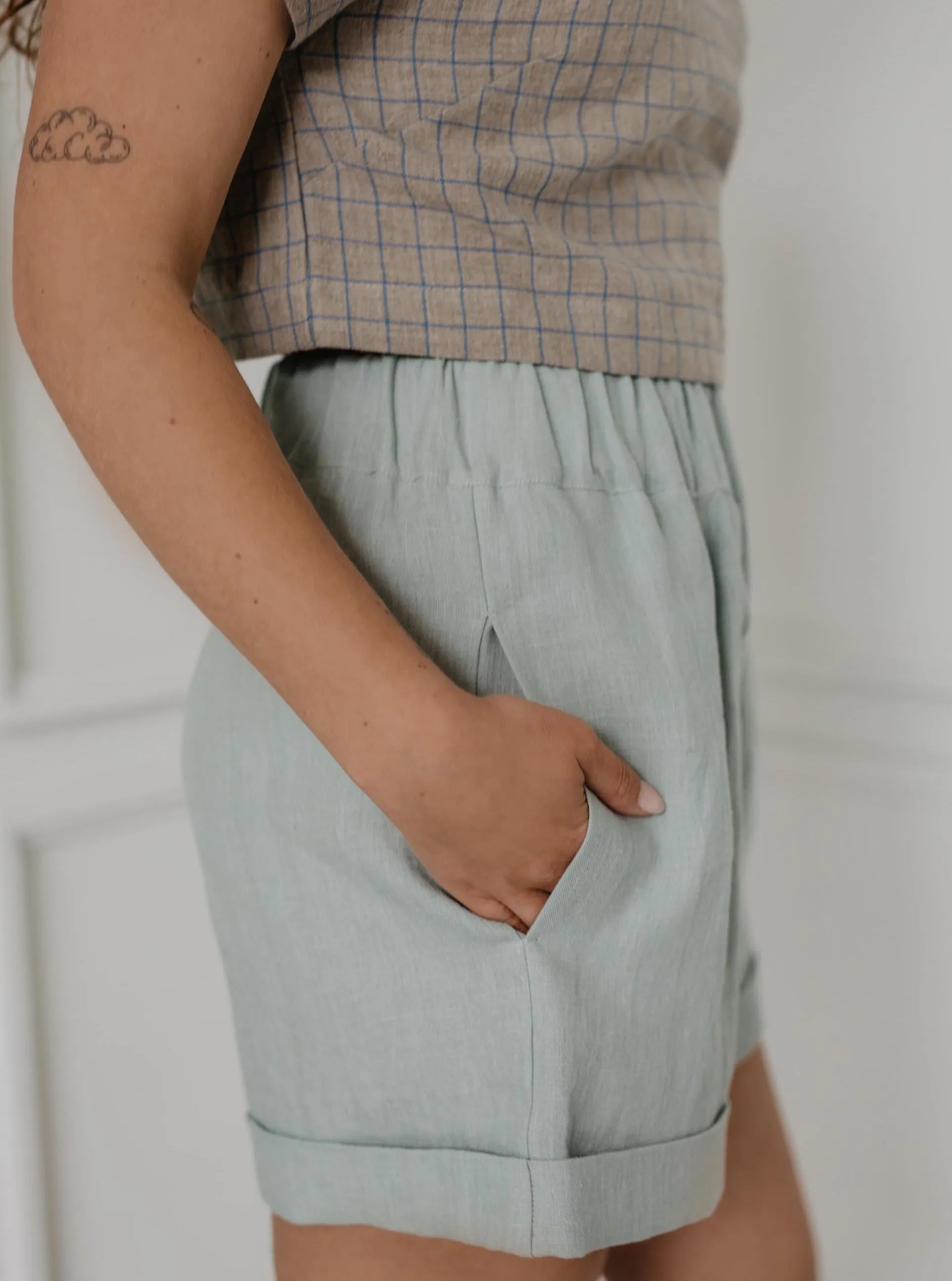 Linen shorts MIA - Sage Green