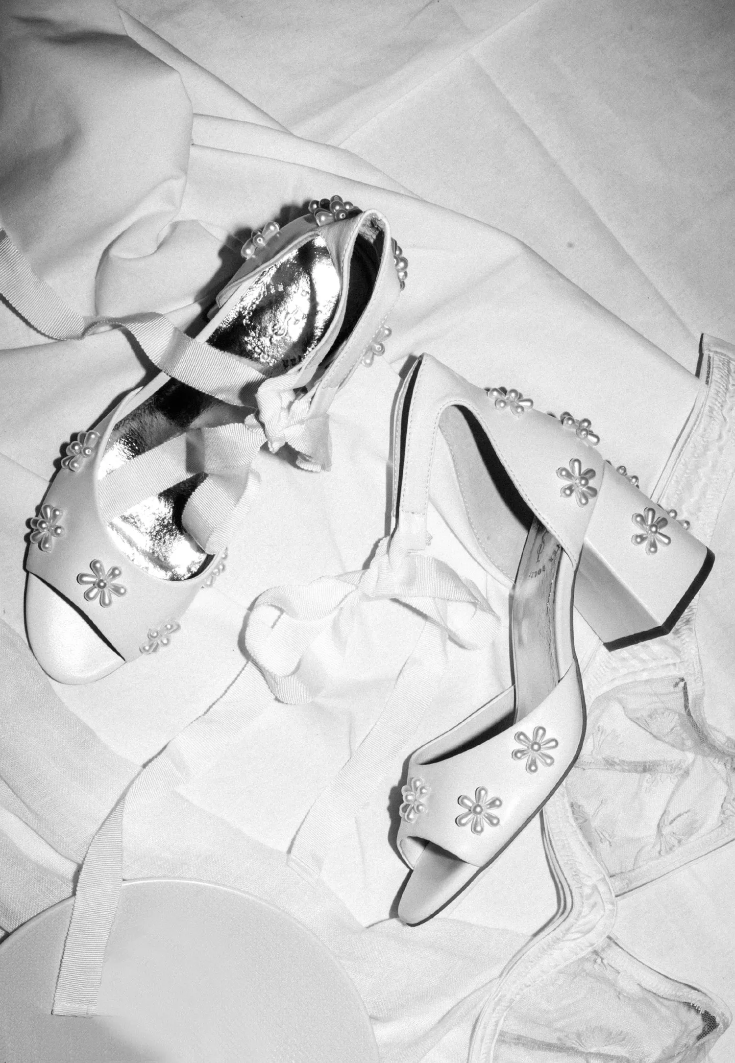 MELODY - LOW HEEL IVORY PEARL BRIDAL SHOES