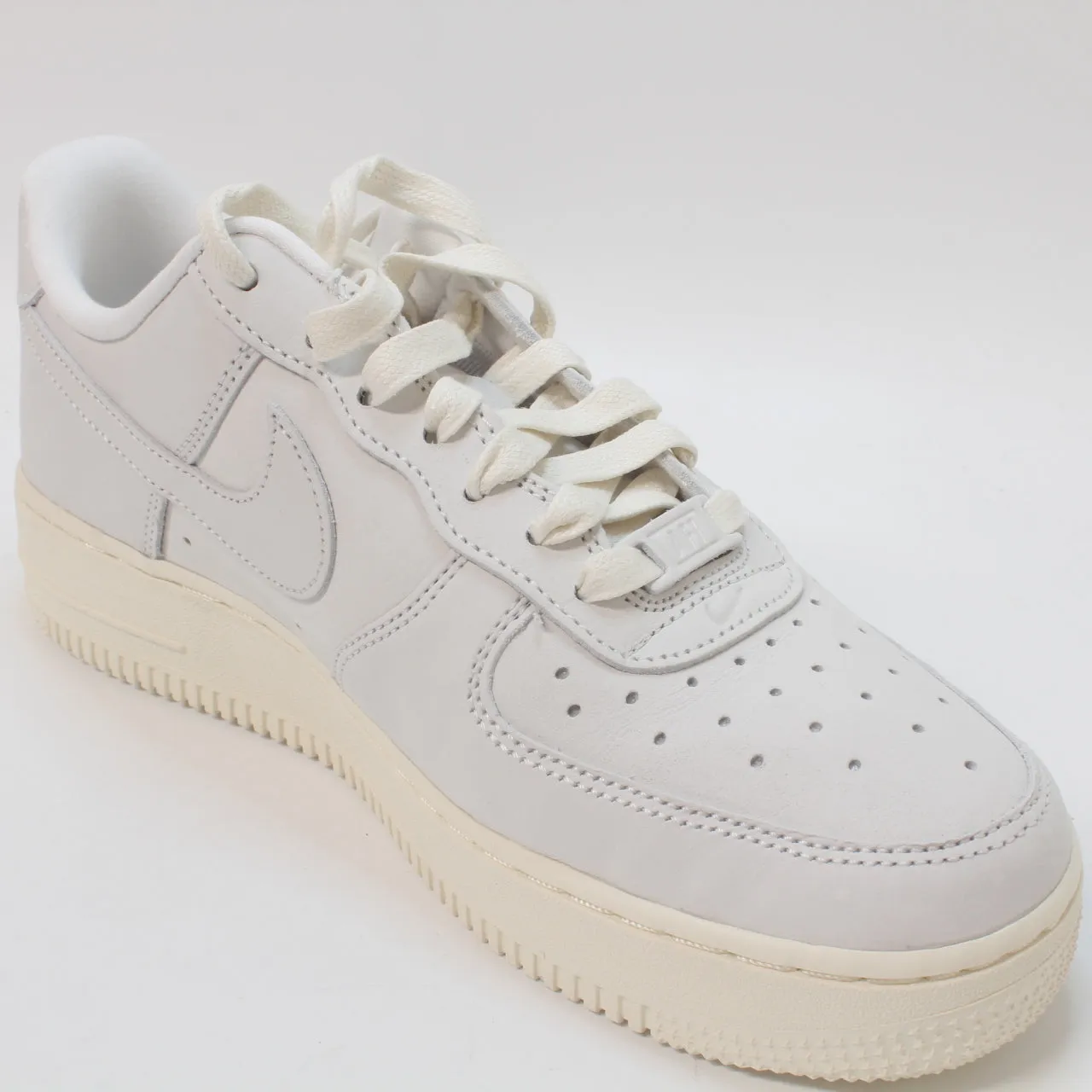 Nike Air Force 1 Summit White - UK Size 6