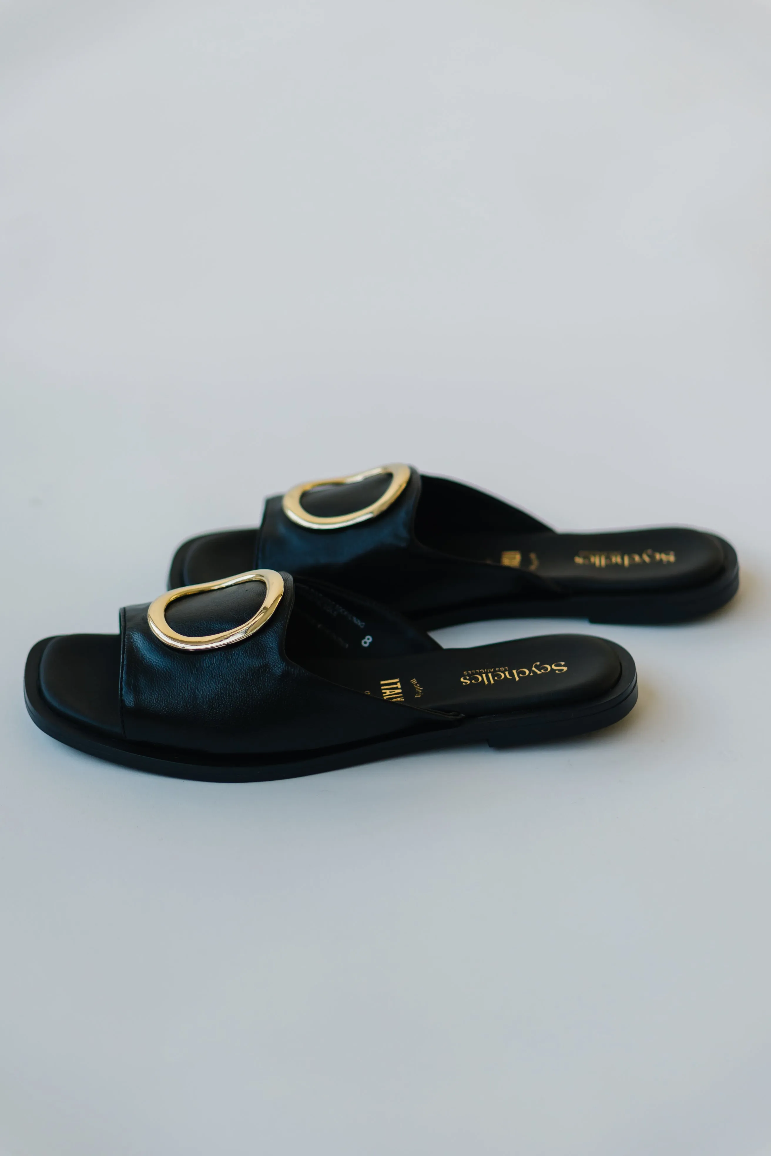 Seychelles: End of Time Sandal in Black